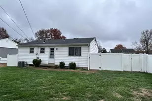 245 Peffer Ln, Fenton, MO 63026 - Photo 3