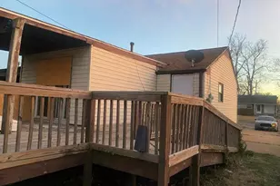 315 Shepley Dr, Saint Louis, MO 63137 - Photo 3