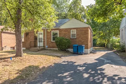 320 Henquin Drive, Ferguson, MO 63135 - Photo 3