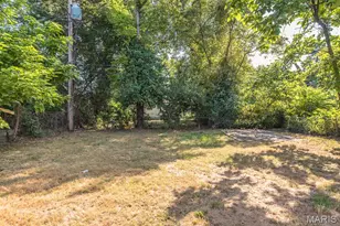 320 Henquin Dr, Ferguson, MO 63135 - Photo 5