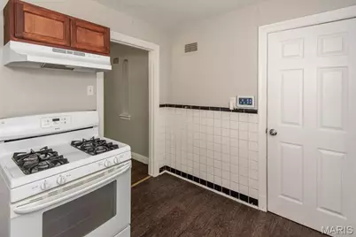 320 Henquin Drive, Ferguson, MO 63135 - Photo 35
