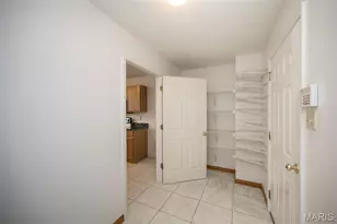 5850 Birchmont Pl Dr, Saint Louis, MO 63129 - Photo 19