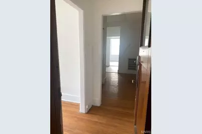 1362 McCausland Avenue, Saint Louis, MO 63117 - Photo 11