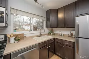 583 Candle Light Ln, Hazelwood, MO 63042 - Photo 9