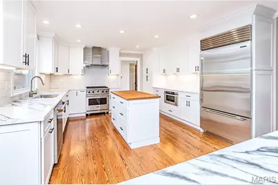 4302 Brantleigh Heights Court, Saint Louis, MO 63128 - Photo 7