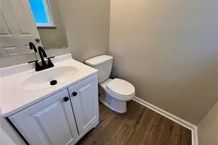 1311 Claudine Dr, Saint Louis, MO 63138 - Photo 9