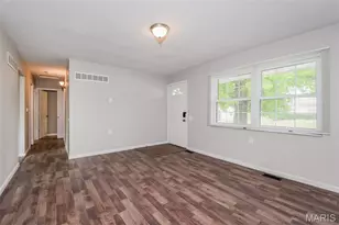 2868 Essex St, Saint Charles, MO 63301 - Photo 3
