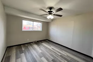 5150 Wallingford Dr, Saint Louis, MO 63121 - Photo 7