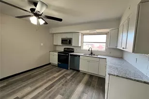 5150 Wallingford Dr, Saint Louis, MO 63121 - Photo 5