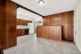 1865 Clover Ln, Florissant, MO 63031 - Photo 7