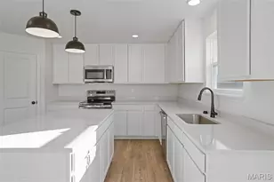 1043 Red Fox Dr, Eureka, MO 63025 - Photo 9