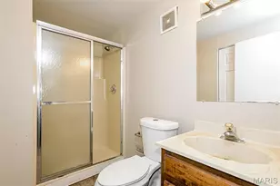 12876 Vista Ridge, Saint Louis, MO 63138 - Photo 11