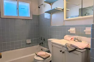 7801 Ellington Dr, Saint Louis, MO 63121 - Photo 17