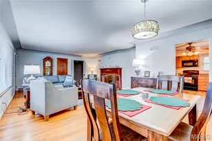 18 Cardigan Dr, Ferguson, MO 63135 - Photo 7