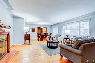 18 Cardigan Dr, Ferguson, MO 63135 - Photo 5