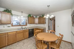 6 Tarpon Ct, Florissant, MO 63033 - Photo 11