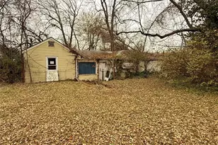 6237 Garfield Ave, Berkeley, MO 63134 - Photo 1