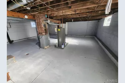 10001 Lark Avenue, Lemay, MO 63125 - Photo 15