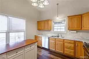 815 Suncrest Dr, Hillsboro, MO 63050 - Photo 7