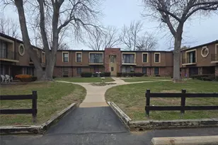 330 Chapel Ridge Dr, Hazelwood, MO 63042 - Photo 1