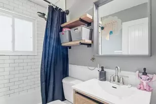 11959 Brookmont Dr, Maryland Heights, MO 63043 - Photo 9