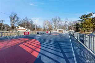 425 S Clark Ave, Ferguson, MO 63135 - Photo 25