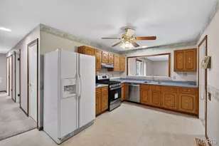 1430 Arlington Dr, Florissant, MO 63033 - Photo 5