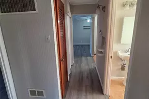 840 Lebon Dr, Bellefontaine Neighbors, MO 63137 - Photo 7