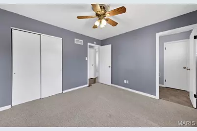 728 Undercliff Drive, Hazelwood, MO 63042 - Photo 15