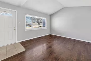 728 Undercliff Dr, Hazelwood, MO 63042 - Photo 5