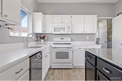 30 Walnut Knoll Court, Saint Charles, MO 63304 - Photo 9