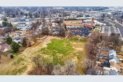 969 N Castello Street, Florissant, MO 63031 - Photo 45