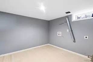 8709 Holbrook Dr, Affton, MO 63123 - Photo 35