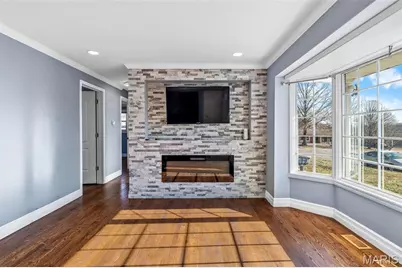 8709 Holbrook Drive, Affton, MO 63123 - Photo 7