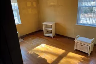 8616 Belhaven Dr, Saint John, MO 63114 - Photo 5