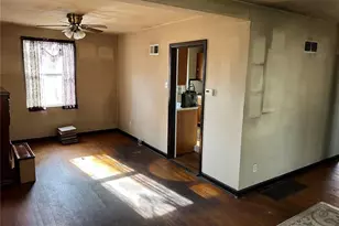 8616 Belhaven Dr, Saint John, MO 63114 - Photo 11