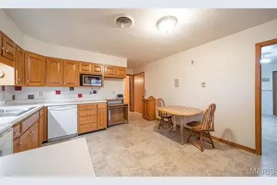 419 E Hardy Street, St James, MO 65559 - Photo 19