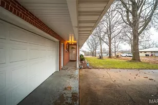 419 E Hardy St, St James, MO 65559 - Photo 9