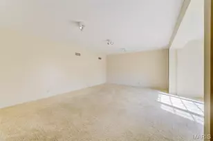 15137 Chamisal Dr, Chesterfield, MO 63017 - Photo 9