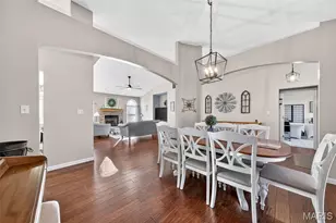 82 Boschert Creek Dr, Saint Peters, MO 63376 - Photo 9