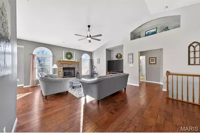 82 Boschert Creek Drive, Saint Peters, MO 63376 - Photo 5