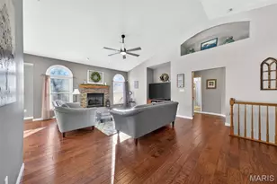 82 Boschert Creek Dr, Saint Peters, MO 63376 - Photo 5