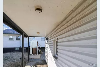 321 Caithness Road, Saint Louis, MO 63137 - Photo 7