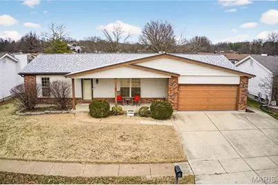 6181 Clovergreen Place, Saint Louis, MO 63129 - Photo 1