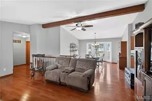 6181 Clovergreen Pl, Saint Louis, MO 63129 - Photo 5