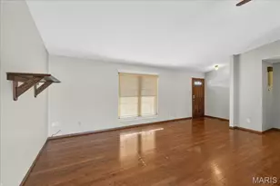 6181 Clovergreen Pl, Saint Louis, MO 63129 - Photo 5