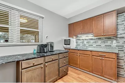 9866 Dennis Drive, Saint Louis, MO 63136 - Photo 7