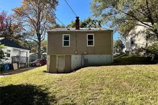 7121 Lamont Dr, Flordell Hills, MO 63136 - Photo 7