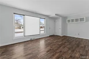 608 Holiday Ave, Hazelwood, MO 63042 - Photo 3