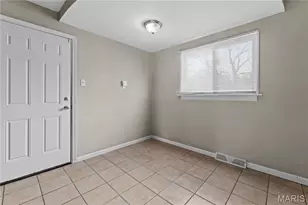 608 Holiday Ave, Hazelwood, MO 63042 - Photo 7